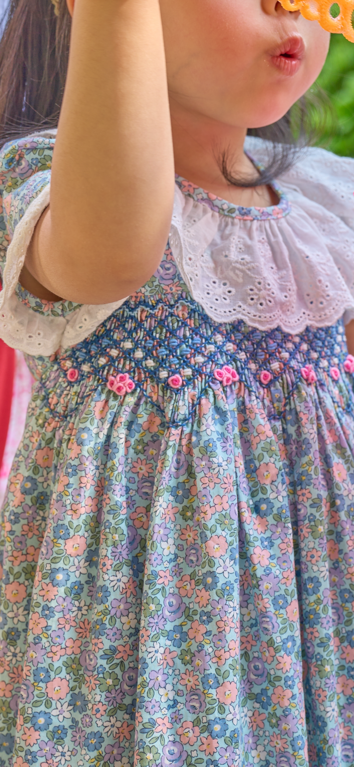 Luna Floral blu smocked dress